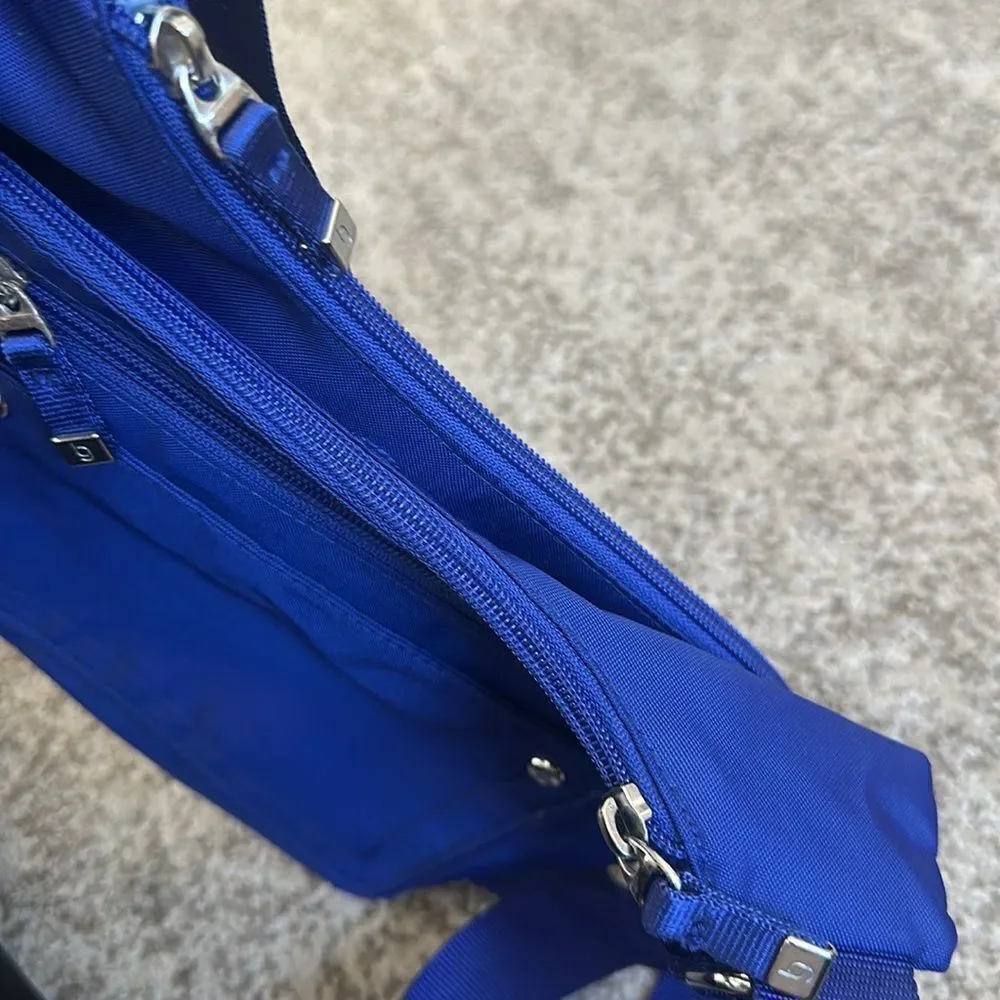Baggallini Savvy Top Zip Crossbody Bag